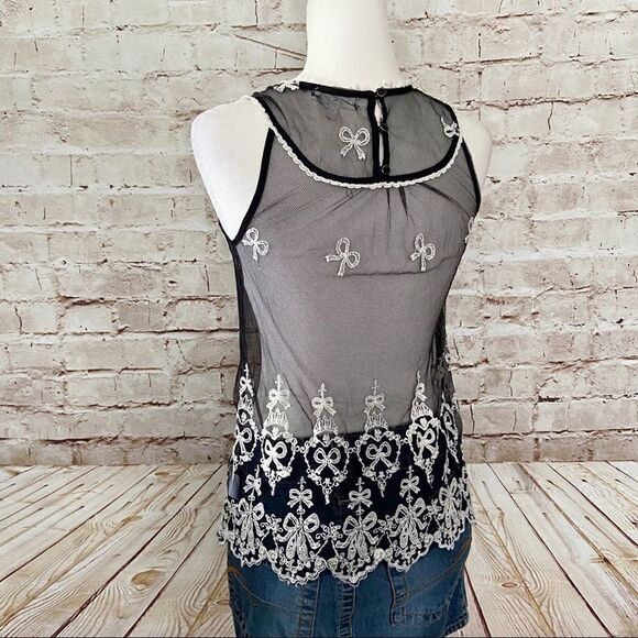 Monteau mesh bow embroidered sleeveless top - Picture 4 of 6